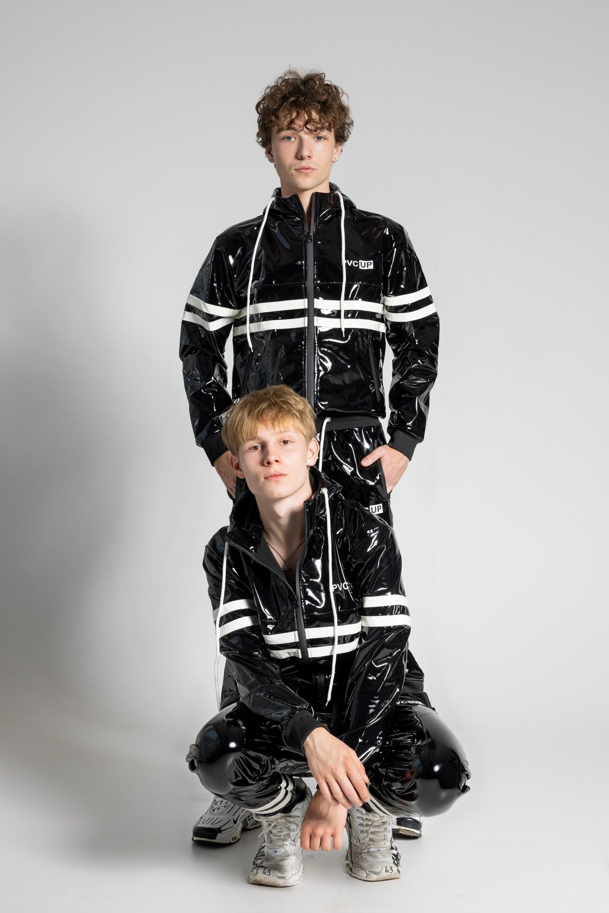 HOOK UP - black/white - JACKET - PVC PLUS