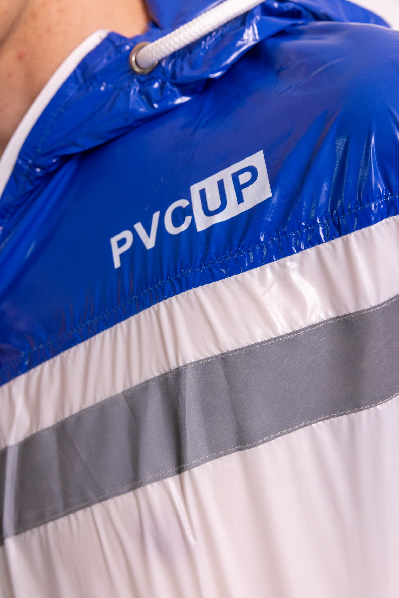 SHINE UP - white / blue / reflective - JACKET - NYLON